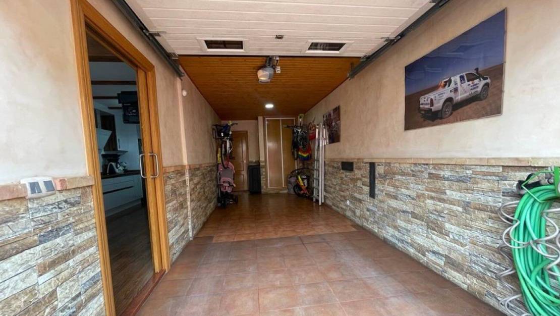 Sale - Townhouse - Roldan