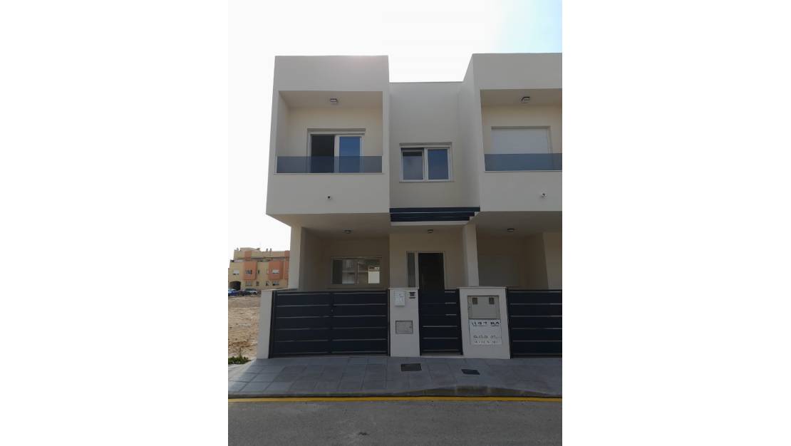 Sale - Townhouse / Semi-detached - Pilar de la Horadada - Pilar de la Horadada Alicante