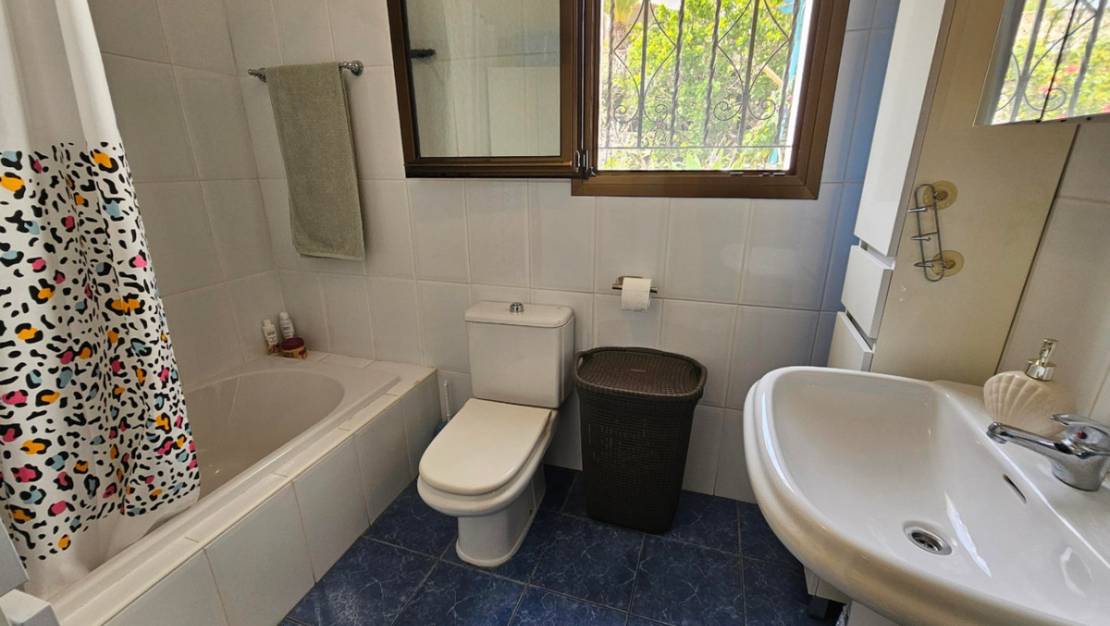 Sale - Villa - Adsubia - Adsubia Centro