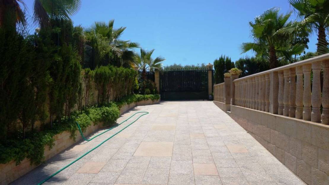 Sale - Villa - Alfaz del Pi