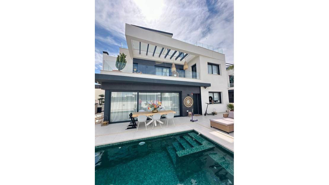 Sale - Villa - Algorfa - La finca golf