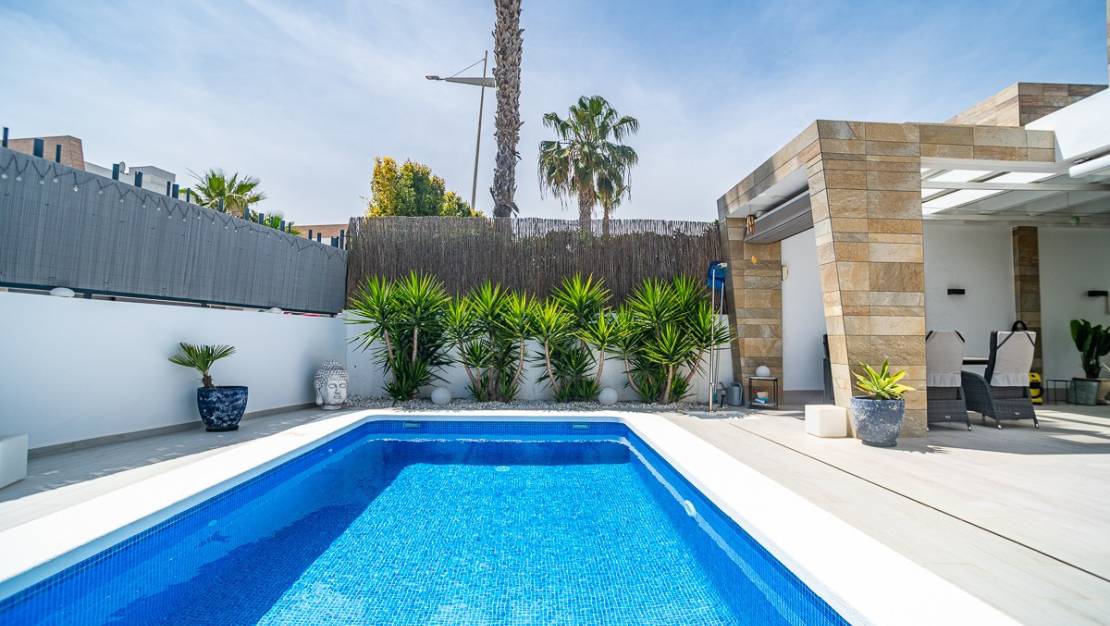 Sale - Villa - Algorfa - La finca golf