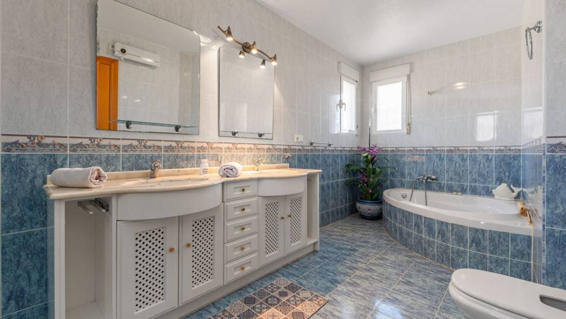 Sale - Villa - Alicante - Alicante Centro