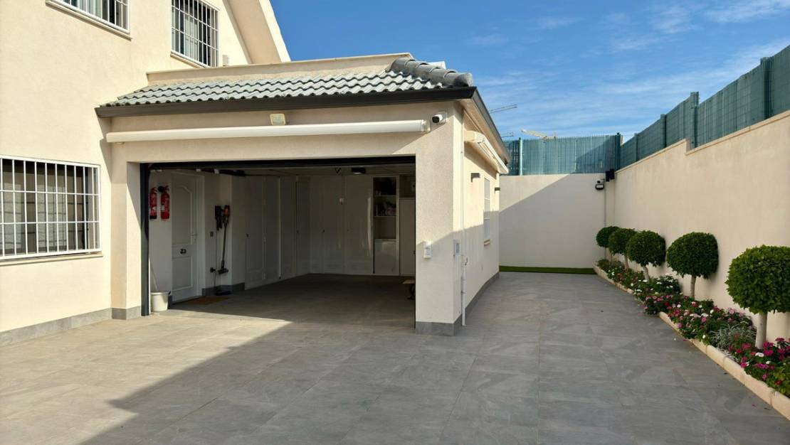 Sale - Villa - Alicante - Alicante Centro