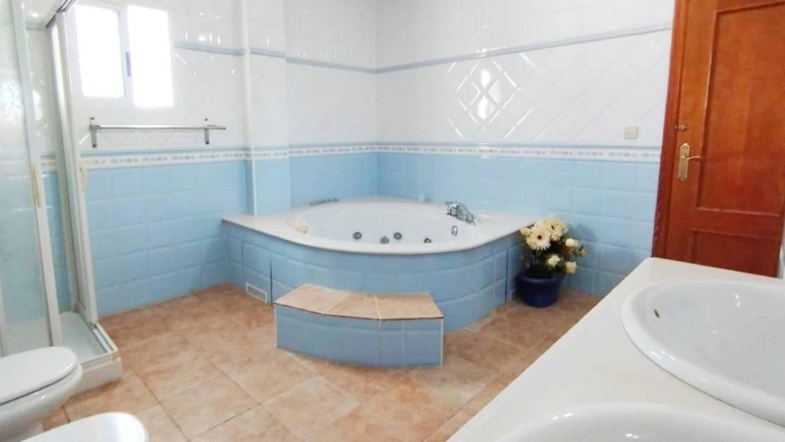 Sale - Villa - Alicante City - La Torreta