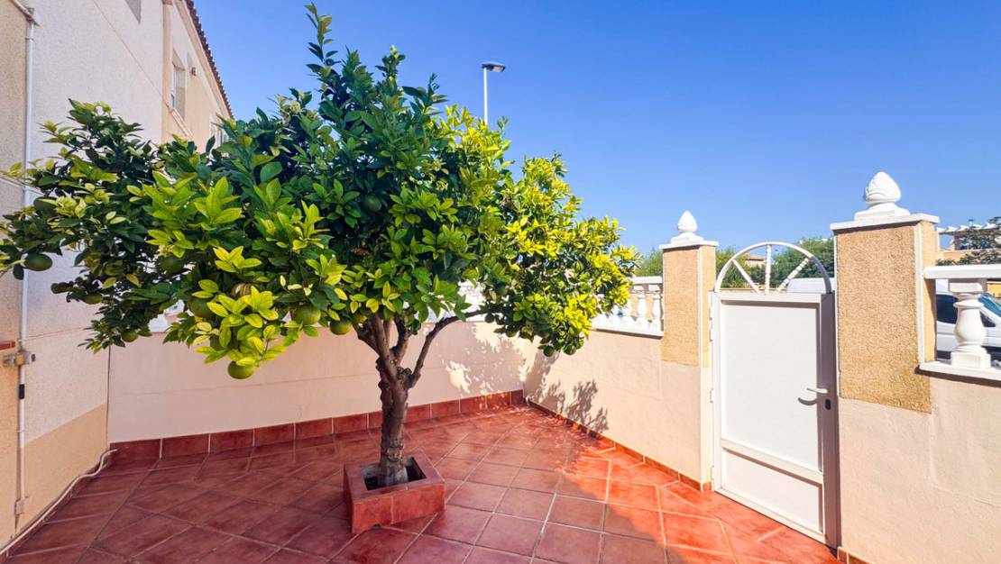 Sale - Villa - Alicante City - Parque de las Naciones