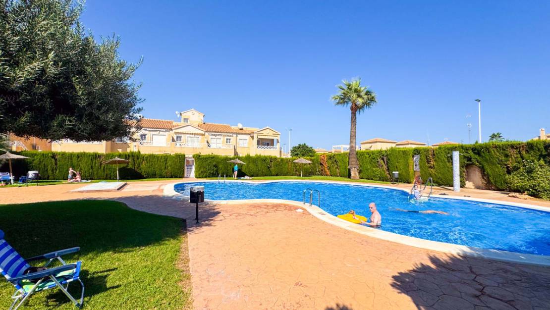 Sale - Villa - Alicante City - Parque de las Naciones