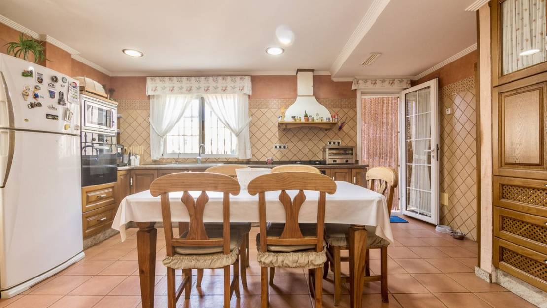 Sale - Villa - Almoradí - Almoradi Centro