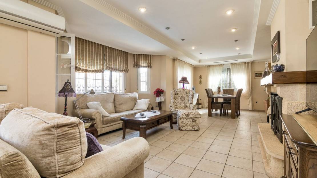 Sale - Villa - Almoradí - Almoradi Centro