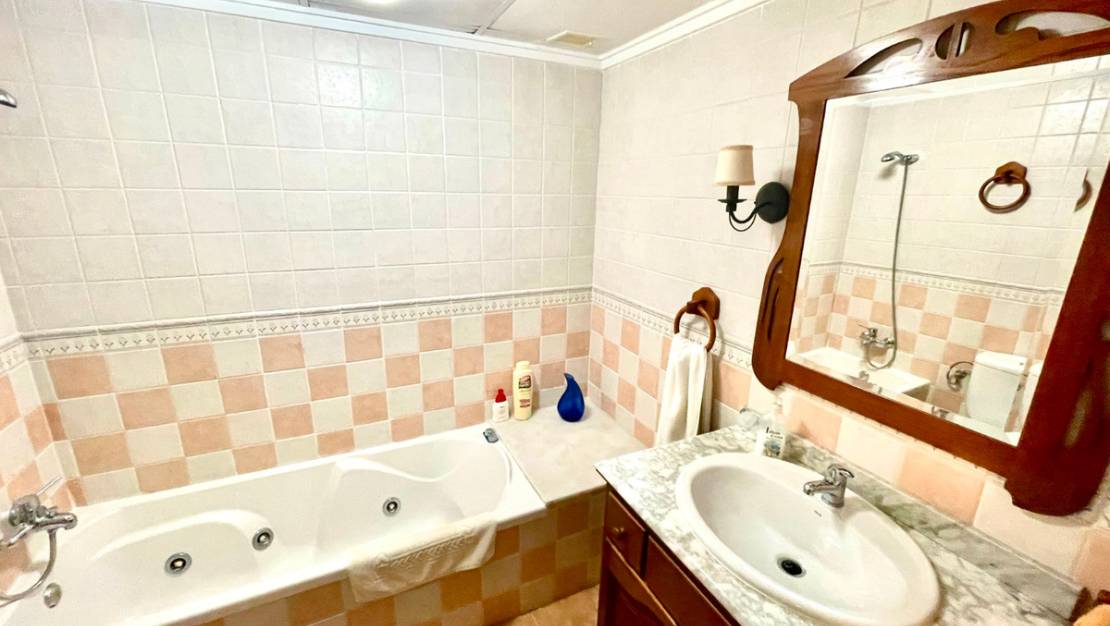 Sale - Villa - Almoradí - Almoradi Centro