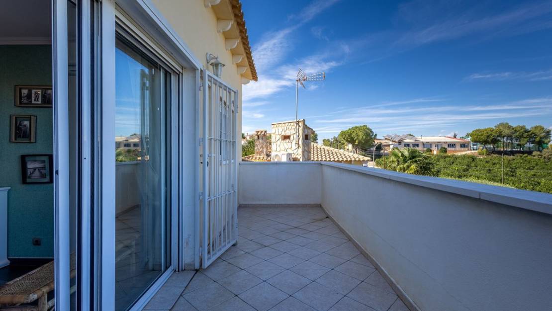 Sale - Villa - Almoradí - Almoradi Centro