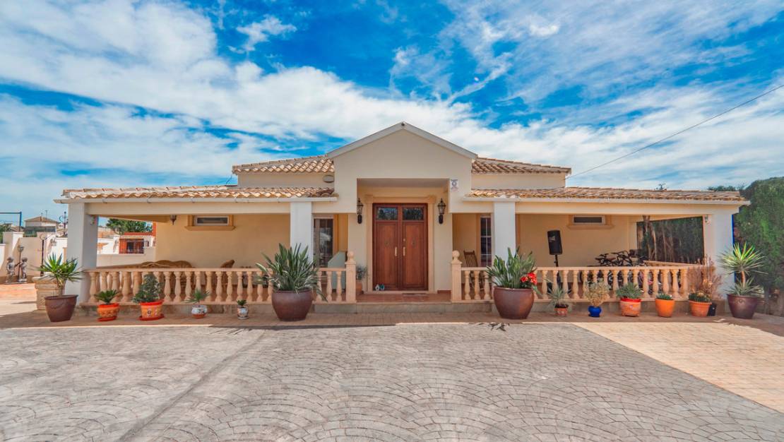 Sale - Villa - Almoradí - Heredades