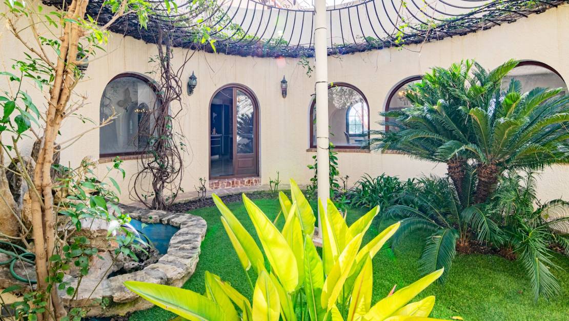 Sale - Villa - Altea la vella