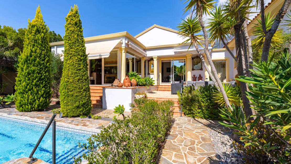 Sale - Villa - Altea