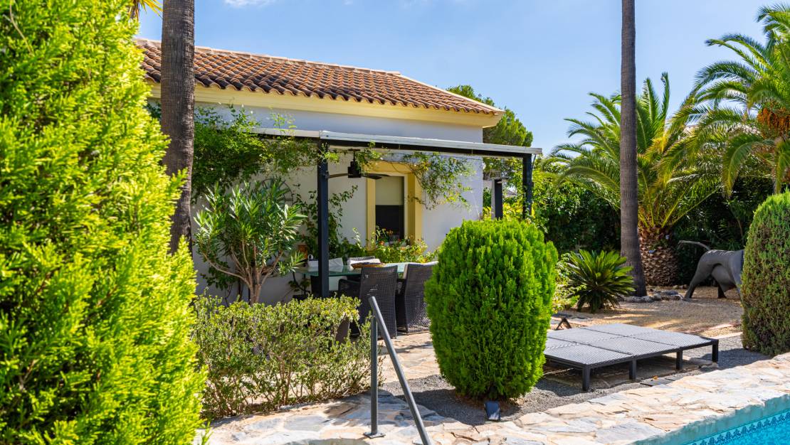 Sale - Villa - Altea