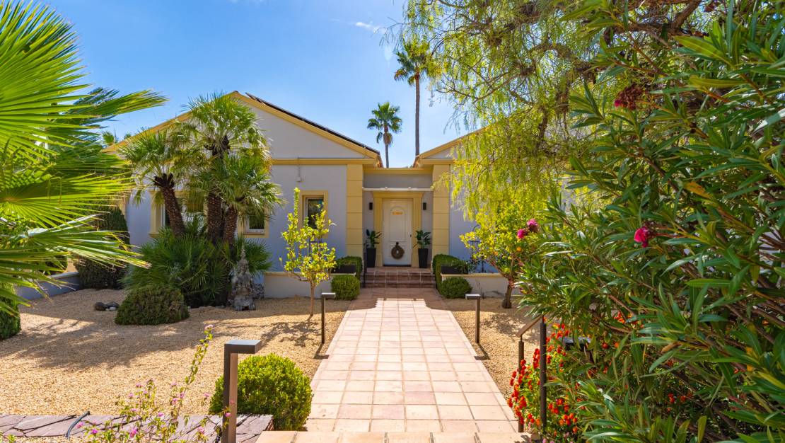 Sale - Villa - Altea