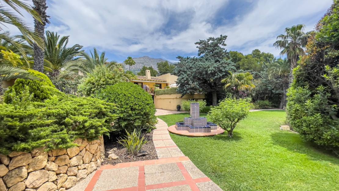 Sale - Villa - Altea
