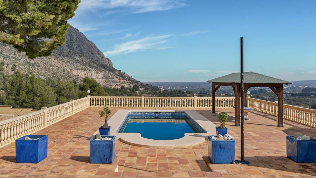 Sale - Villa - Beniarbeig - Beniarbeig Centro