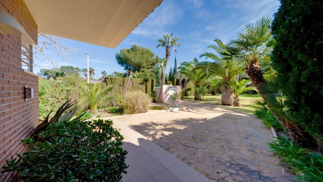 Sale - Villa - Benidorm - Benidorm Centro