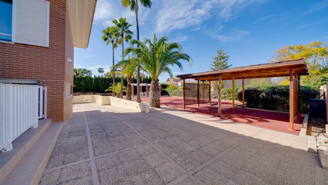 Sale - Villa - Benidorm - Benidorm Centro