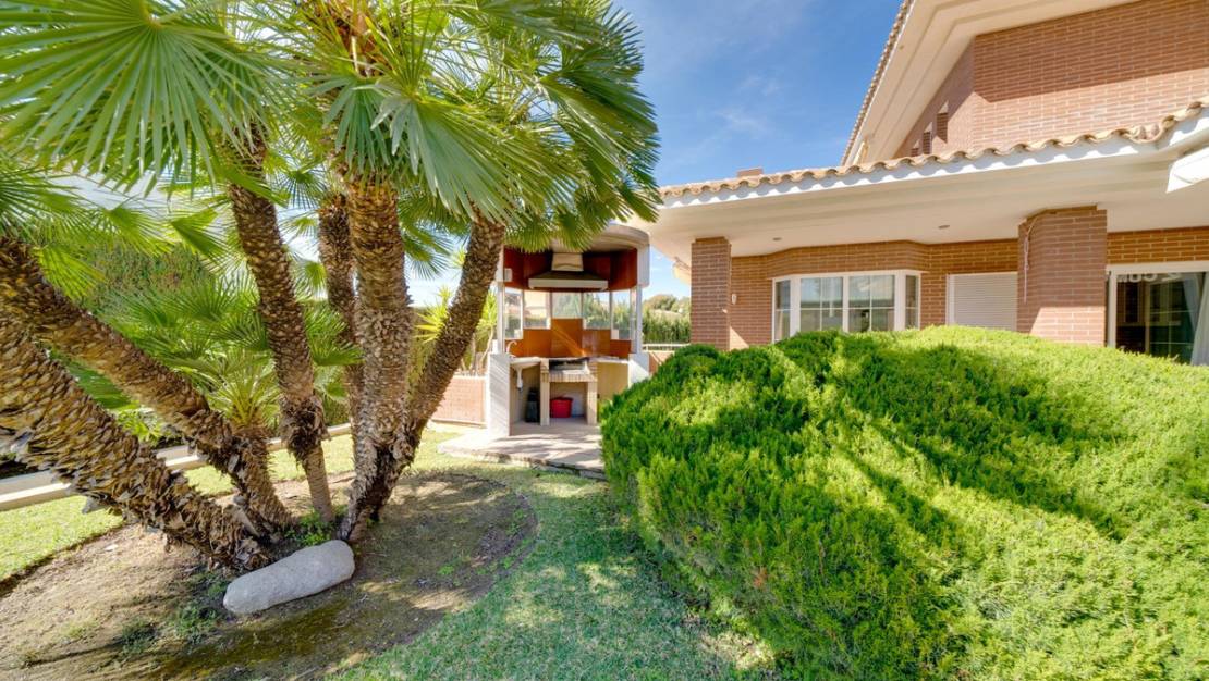 Sale - Villa - Benidorm - Benidorm Centro