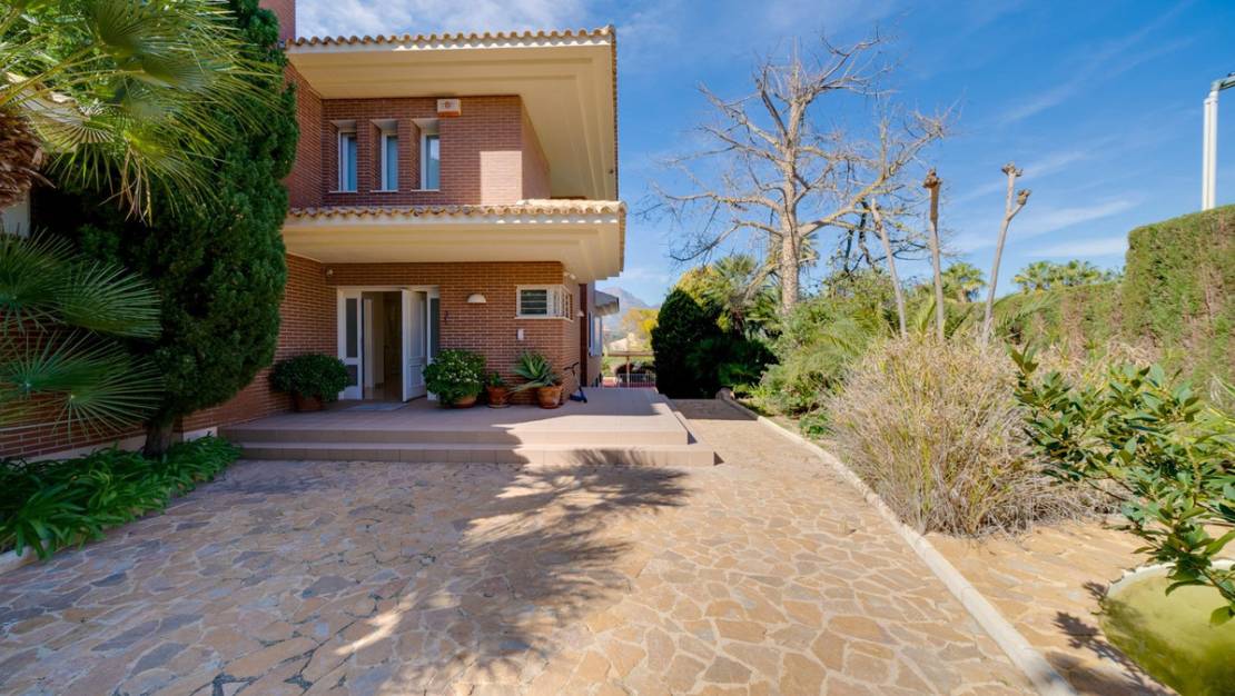 Sale - Villa - Benidorm - Benidorm Centro