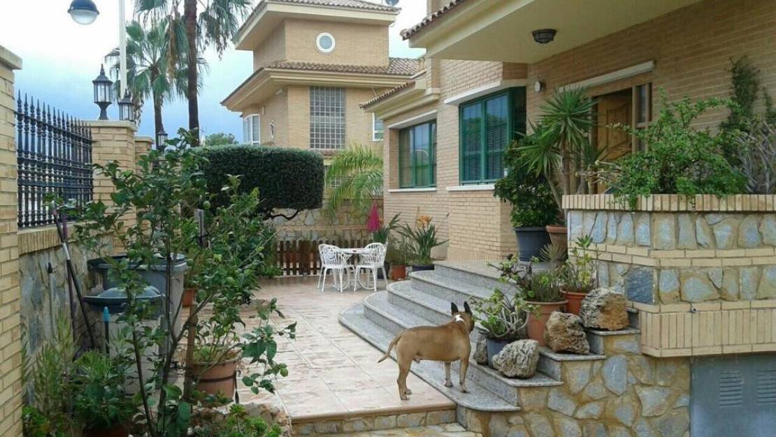 Sale - Villa - Benidorm - Benidorm Centro