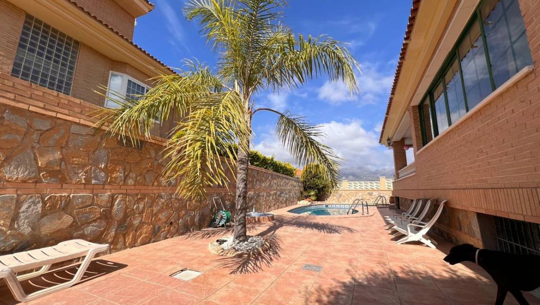 Sale - Villa - Benidorm - Benidorm Centro