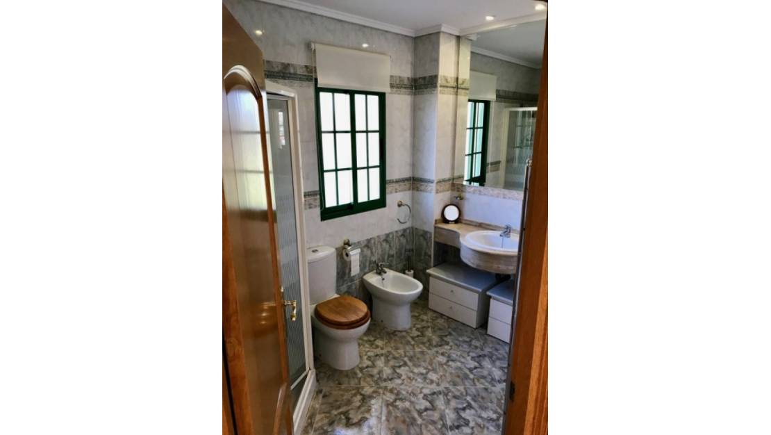 Sale - Villa - Benidorm - Benidorm Centro