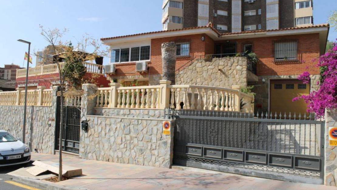 Sale - Villa - Benidorm - Benidorm Centro