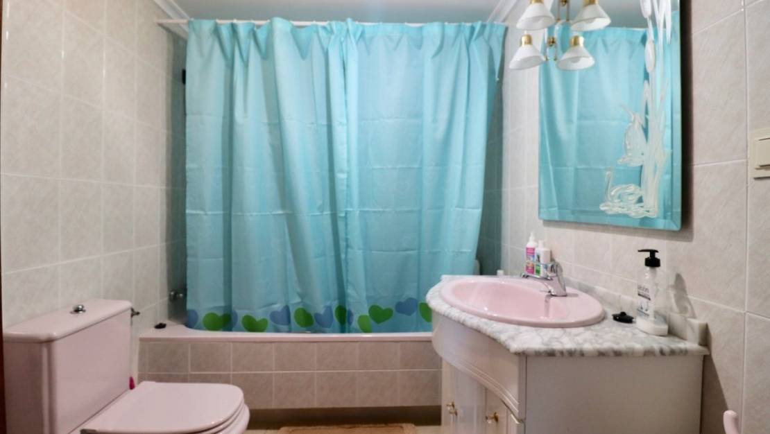 Sale - Villa - Benidorm - Benidorm Centro