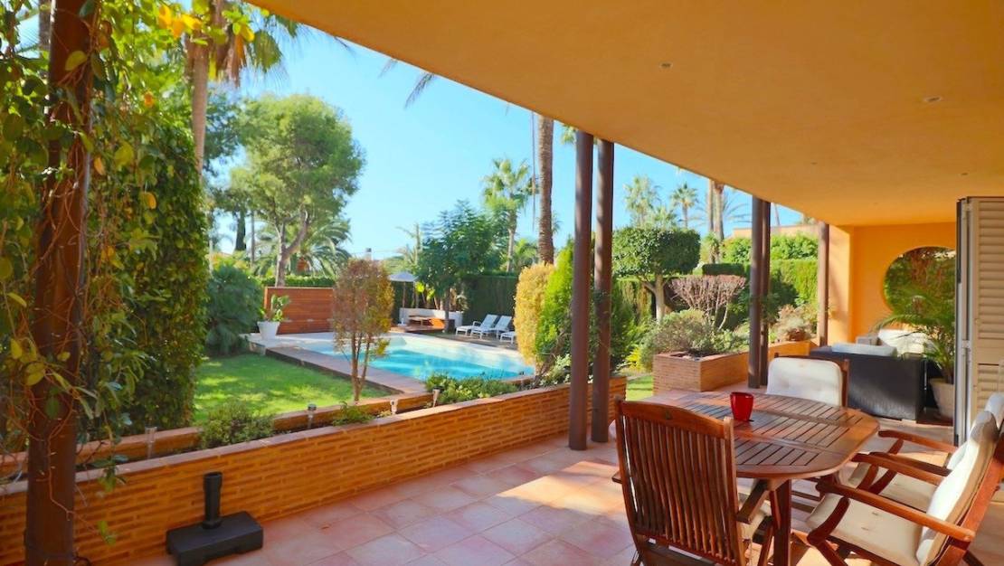 Sale - Villa - Benidorm - Benidorm Centro