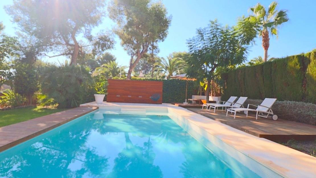 Sale - Villa - Benidorm - Benidorm Centro