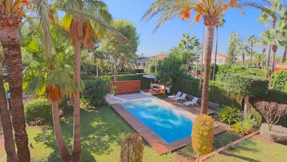 Sale - Villa - Benidorm - Benidorm Centro