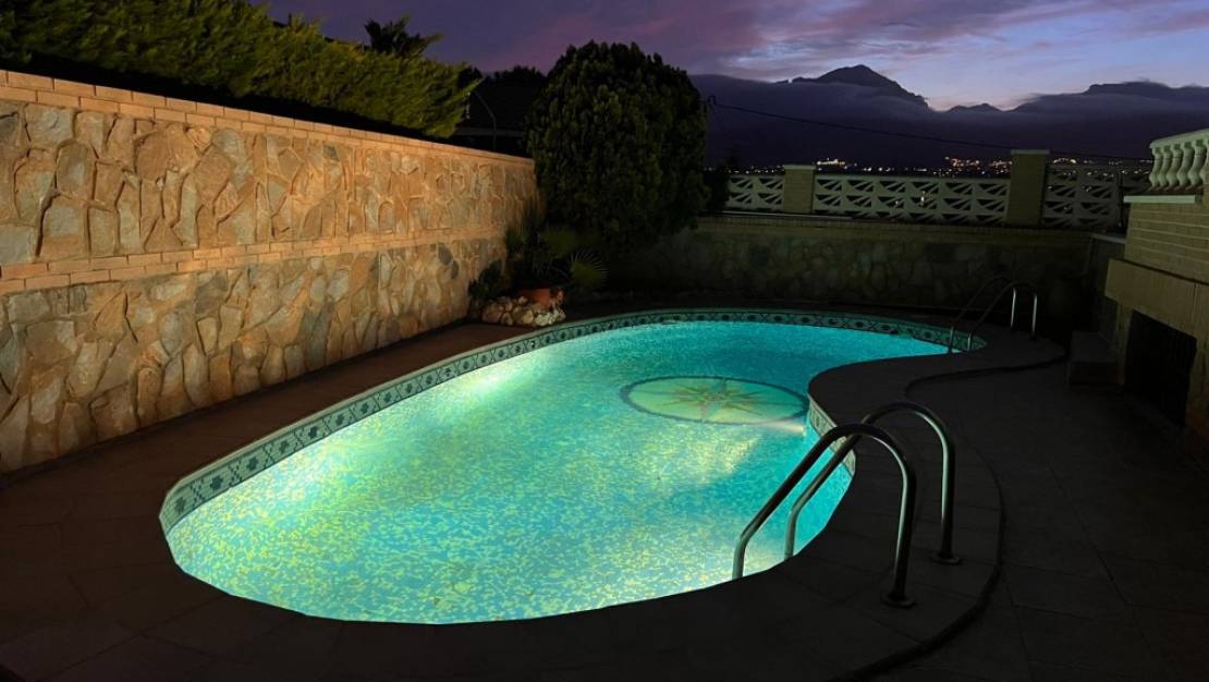 Sale - Villa - Benidorm - Benidorm Centro