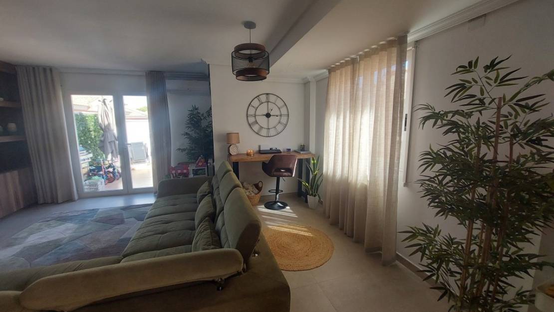 Sale - Villa - Benidorm - Benidorm Centro