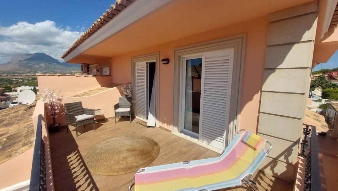 Sale - Villa - Benidorm - Benidorm Centro
