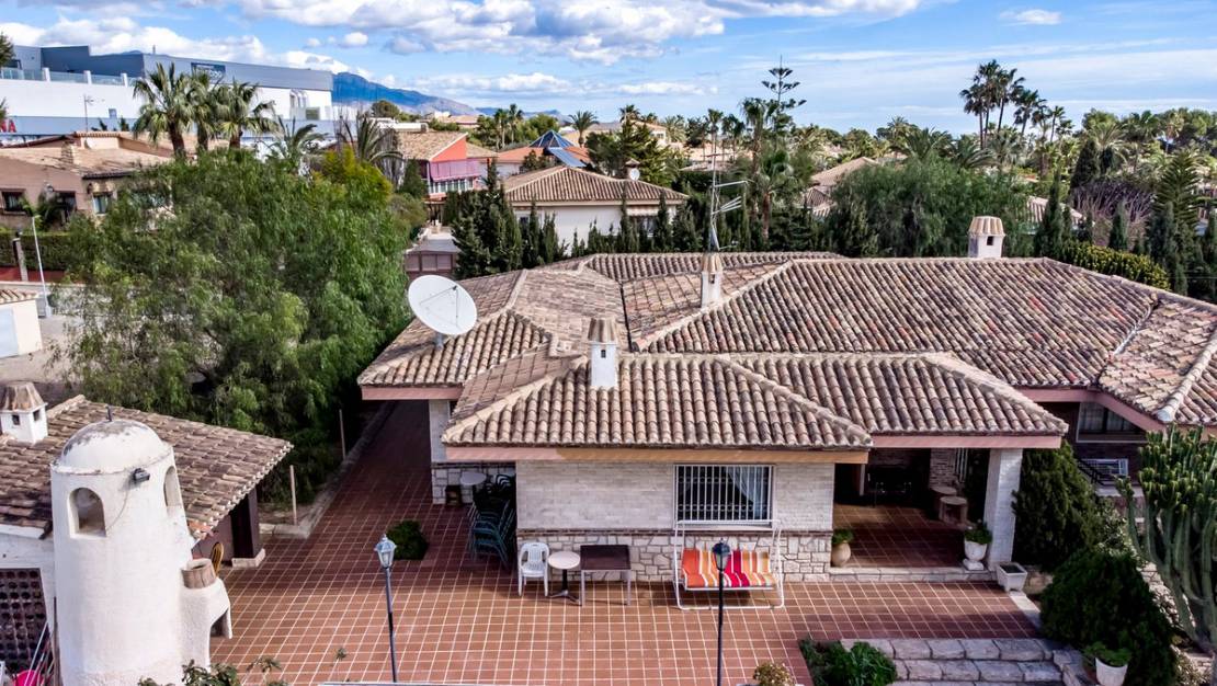 Sale - Villa - Benidorm - Benidorm Centro
