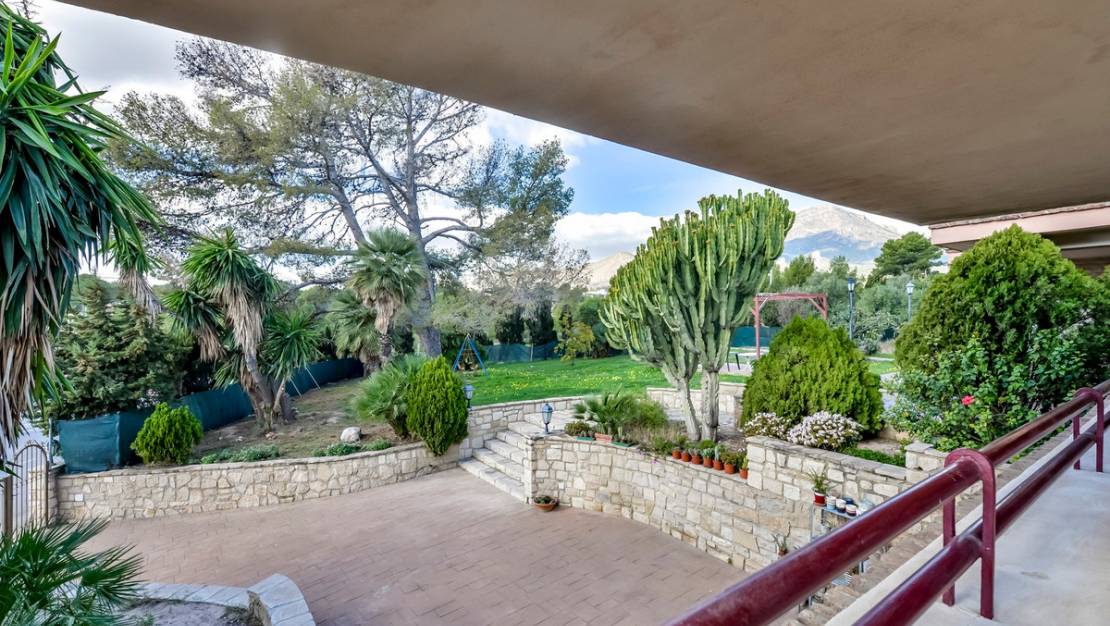 Sale - Villa - Benidorm - Benidorm Centro