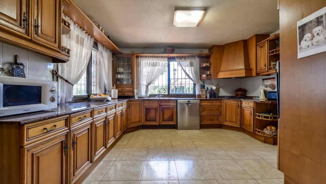 Sale - Villa - Benidorm - Benidorm Centro