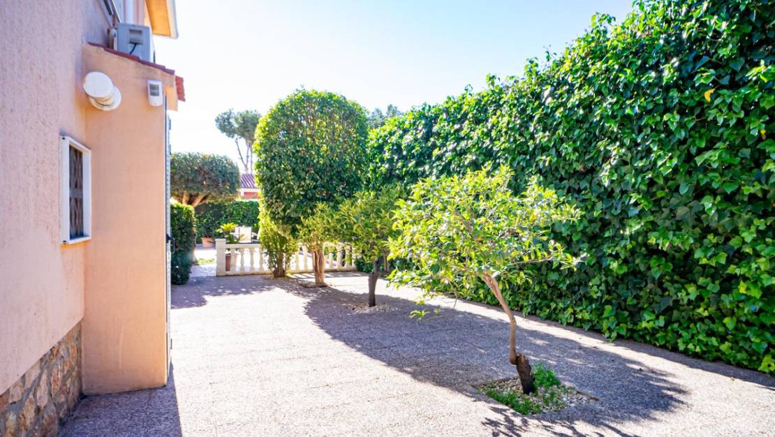 Sale - Villa - Benidorm - Benidorm Centro