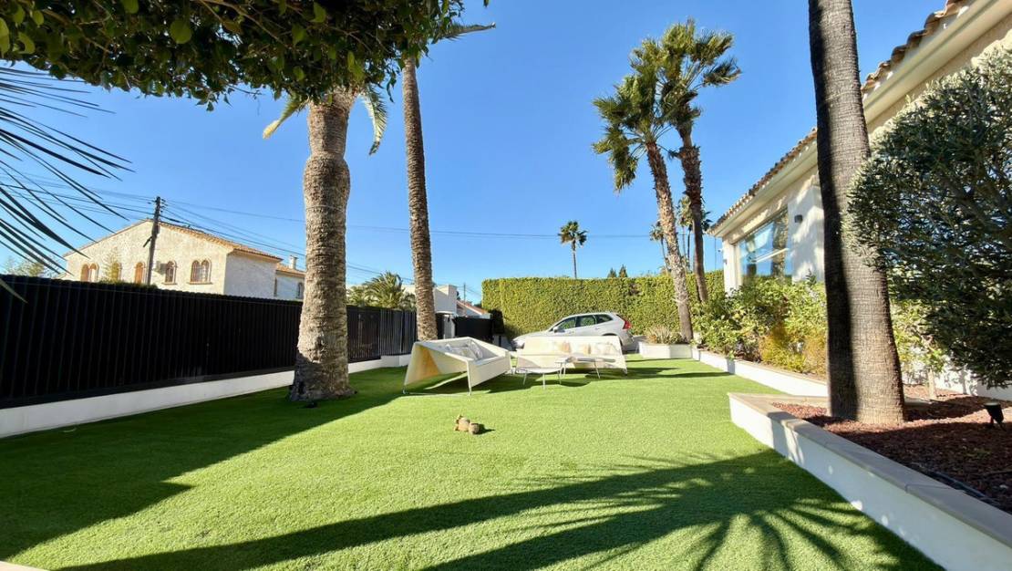 Sale - Villa - Benidorm - Benidorm Centro