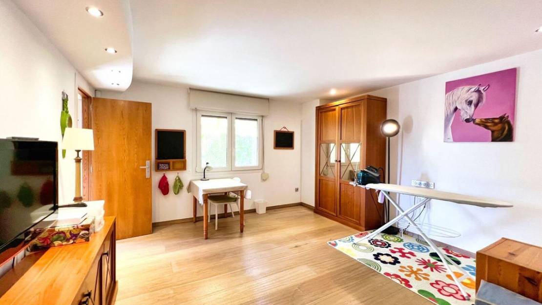 Sale - Villa - Benidorm - Benidorm Centro