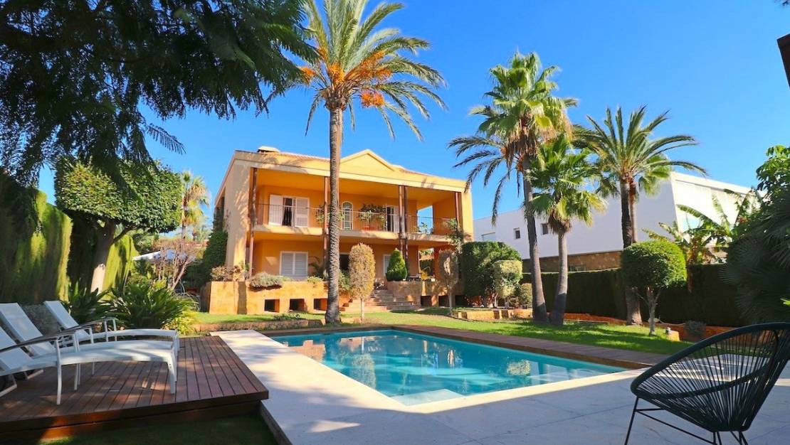 Sale - Villa - Benidorm - Benidorm Centro