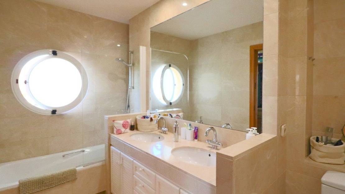 Sale - Villa - Benidorm - Benidorm Centro
