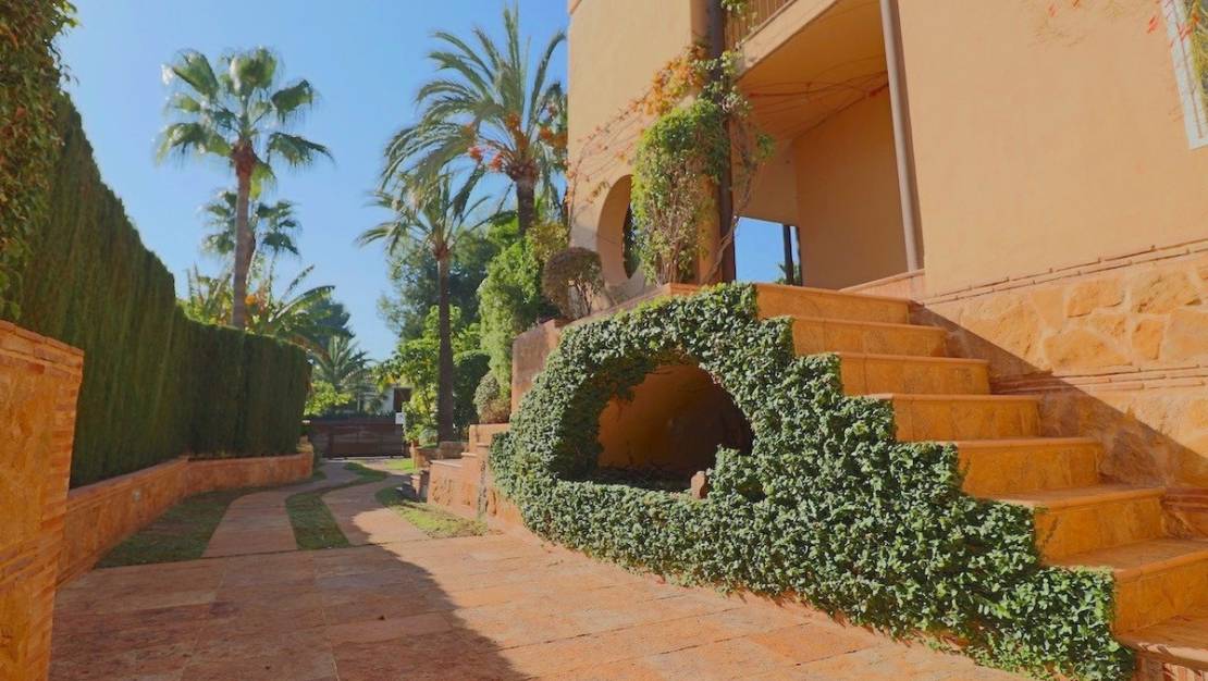 Sale - Villa - Benidorm - Benidorm Centro