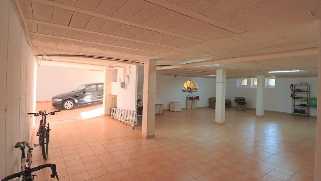 Sale - Villa - Benidorm - Benidorm Centro