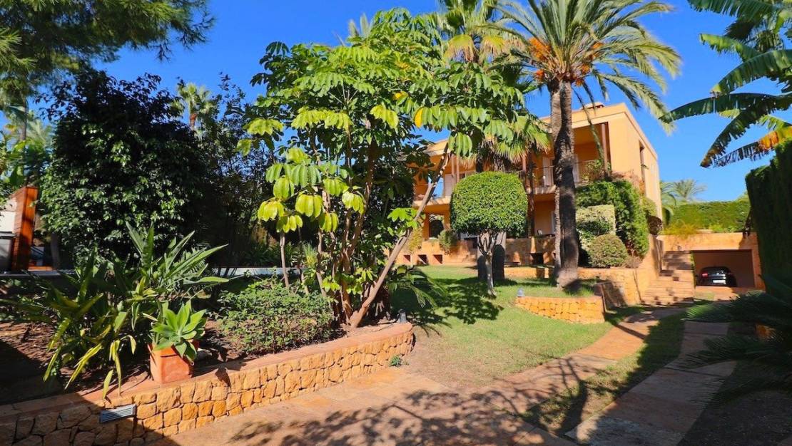Sale - Villa - Benidorm - Benidorm Centro