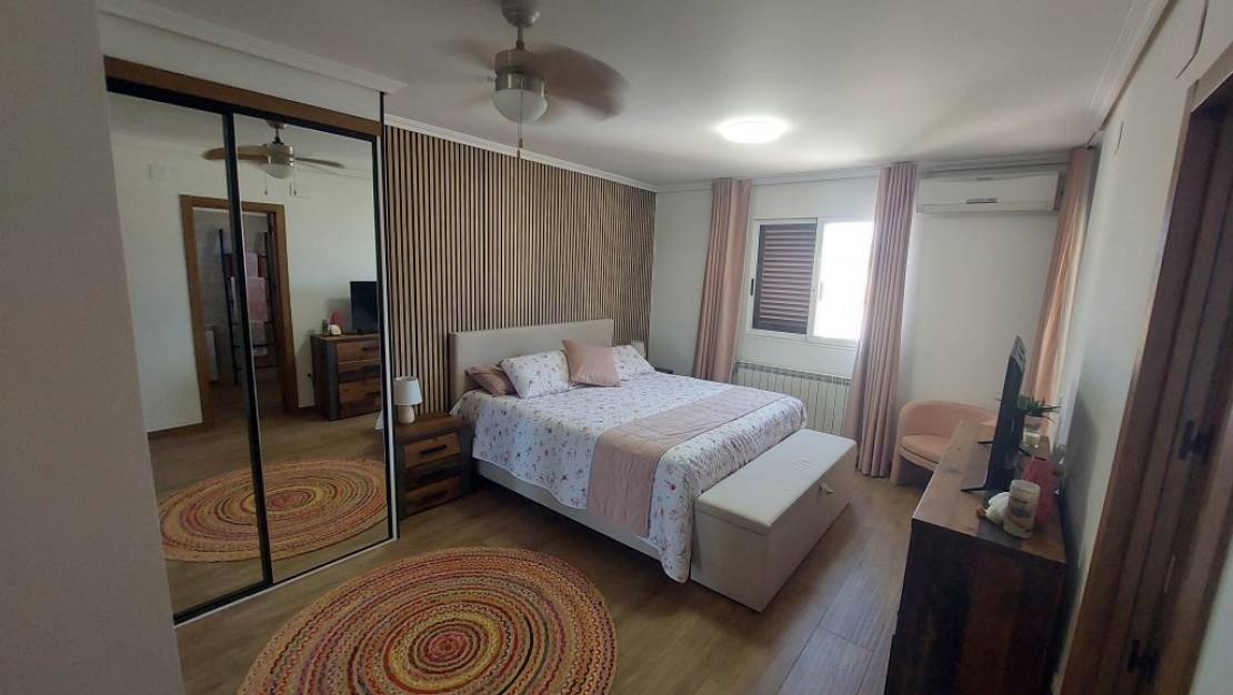 Sale - Villa - Benidorm - Benidorm Centro