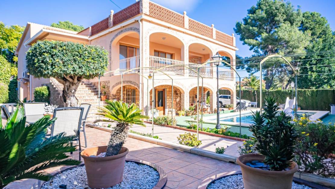 Sale - Villa - Benidorm - Benidorm Centro